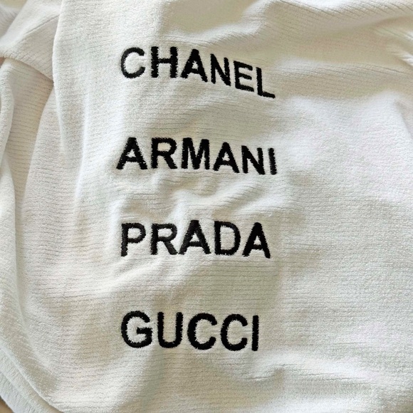 BATHROBE, MAXI LENGTH, WHITE, ONE SIZE, CHANEL ARMANI PRADA AND GUCCI EMBROIDERE - Picture 5 of 7